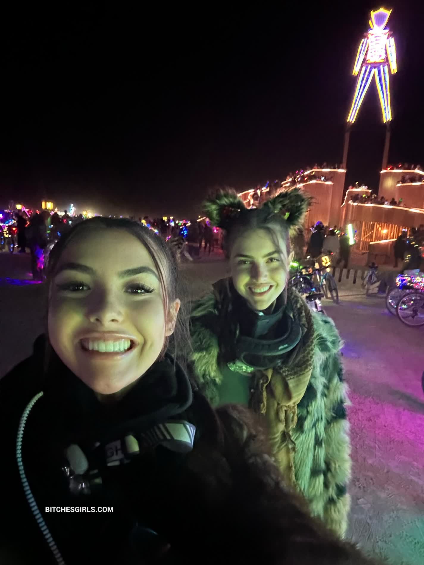 Andrea Botez - Petite Romanian Twitch Nude Videos